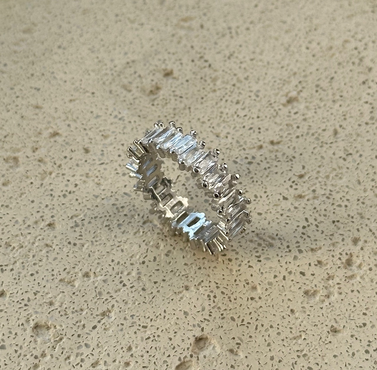 ZOHO Memoire Ring 925er Silber rhodiniert mit Baguette Zirkonia Steinen