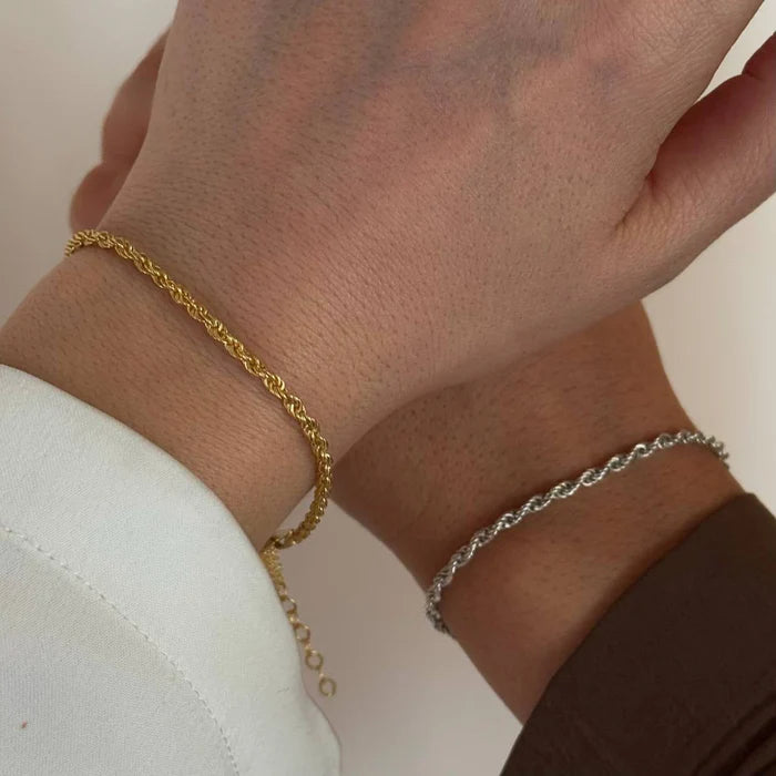 Kordel-Amband in 925er Silber als Paar Partnerarmband vergoldet mit Wunschbuchstabe