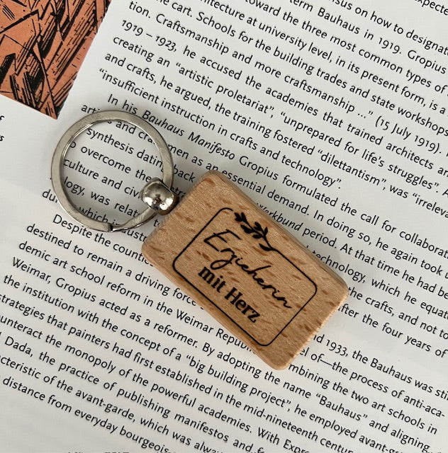 Schlüsselanhänger aus Holz mit Gravur Wunschgravur