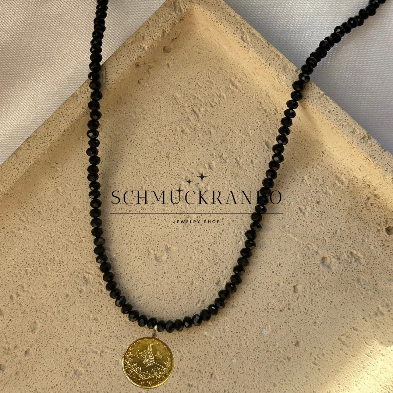 Schwarze Kristalperlen-Kette mit Resat Münze 22k Lira, Reshadiye