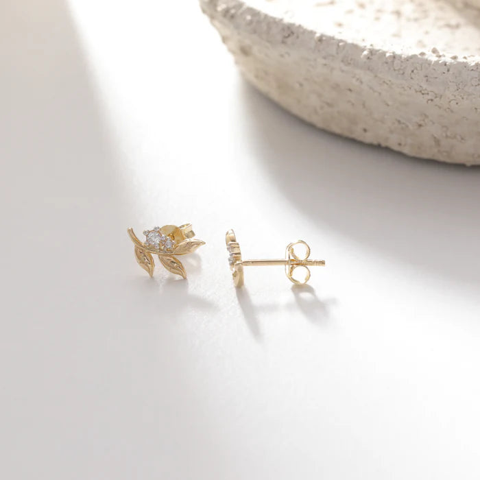 Ohrstecker in 14k (585er Gold) mit Zikonia / Blatt Design