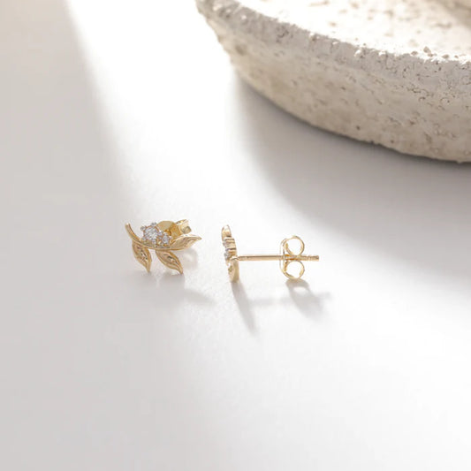 Ohrstecker in 14k (585er Gold) mit Zikonia / Blatt Design