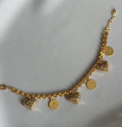 Armband mit Resat Münzen und Herzen 22k Vergoldet